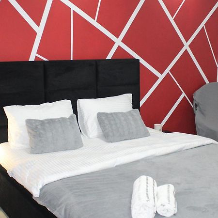 Studio Central Hunedoara Bagian luar foto